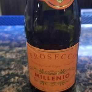 Meet your Posher, Keva